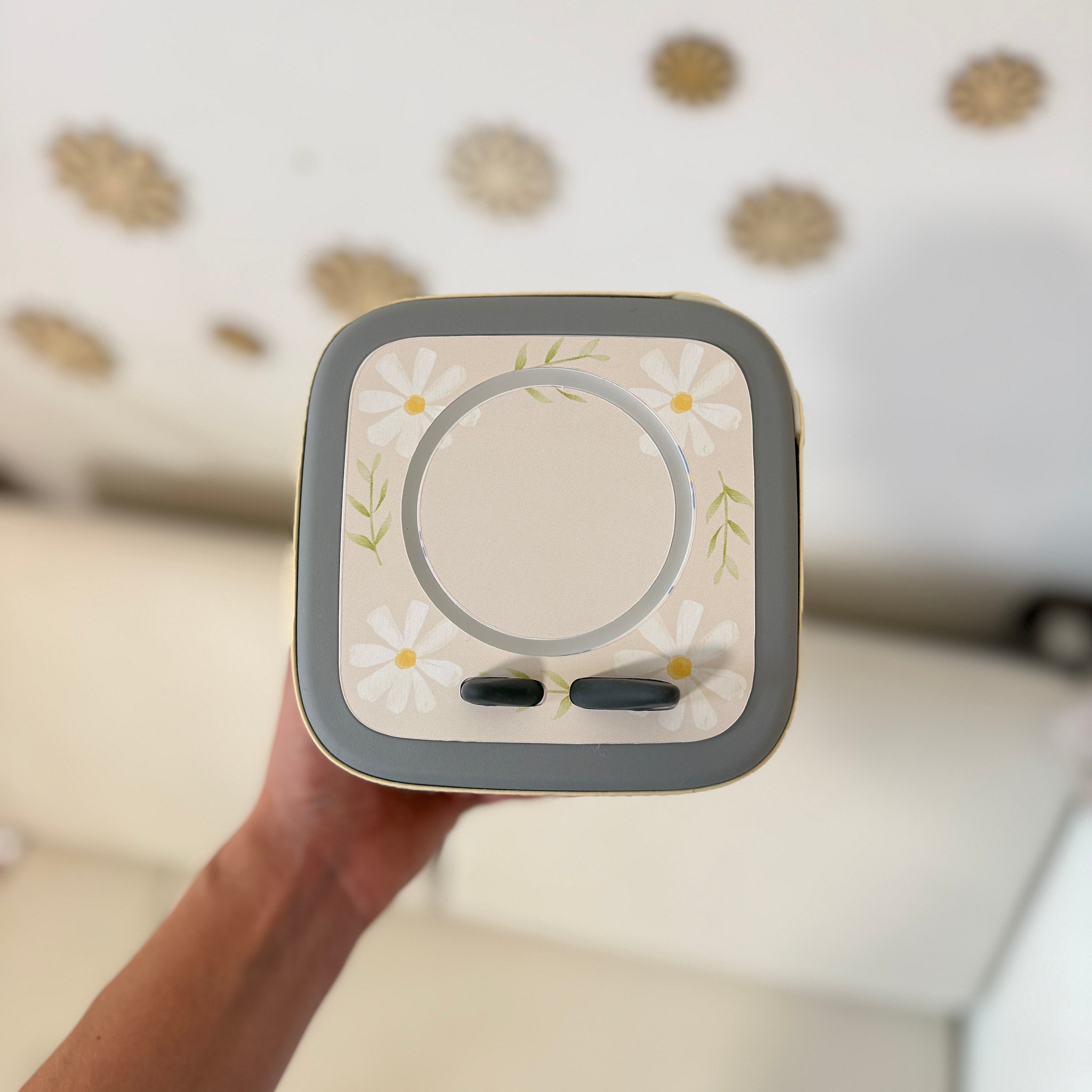 Schutzfolie Toniebox 2 Gänseblümchen mit Blättern