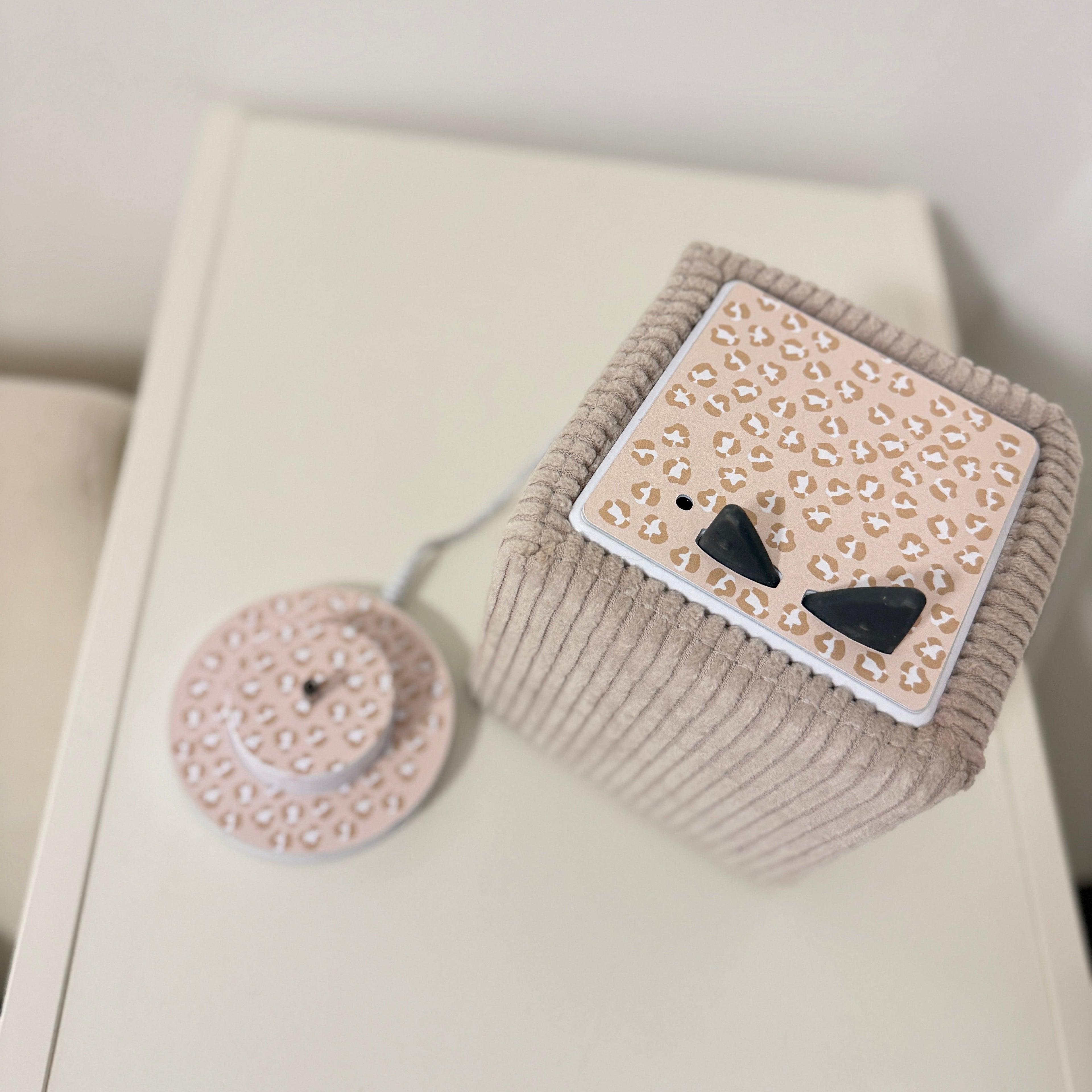 Toniebox 1 Schutzfolie Leo braun/weiß